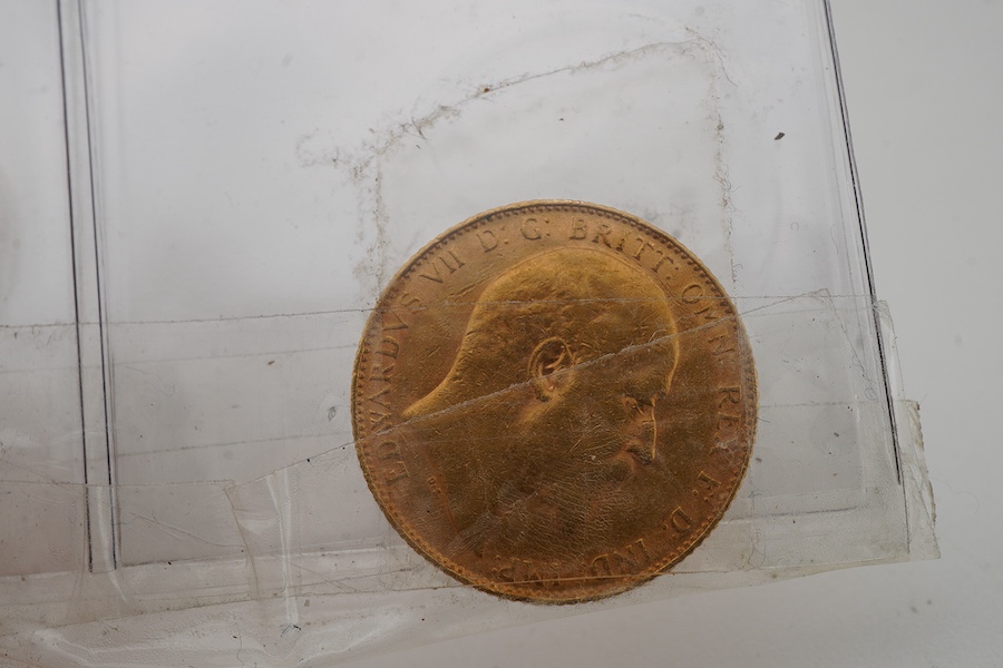 Two gold Sovereign coins, one Edward VII, dated 1908, the other George V, dated 1928